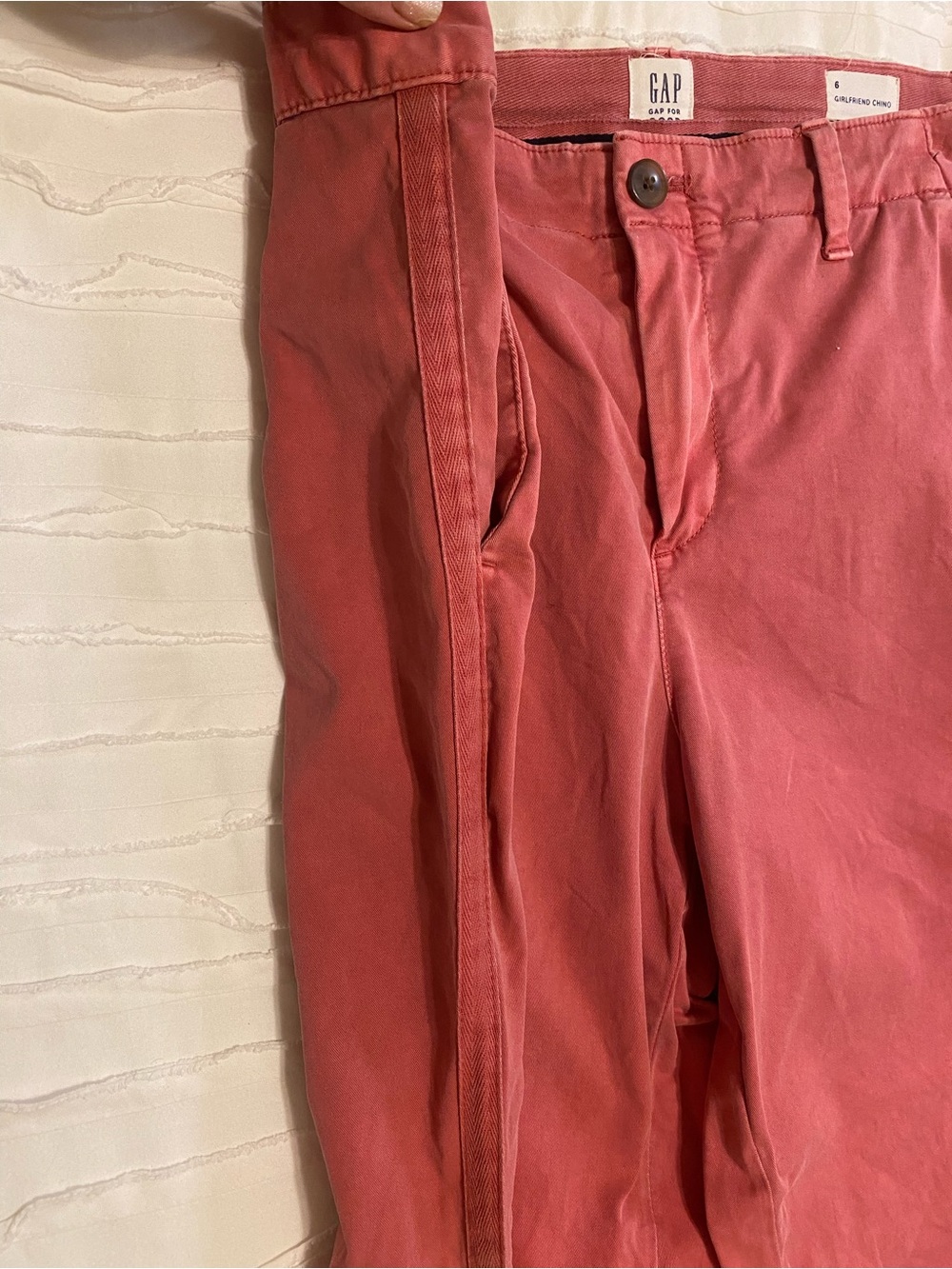 GAP Cropped Chino Jeans in pink city - Picture 5 of 7